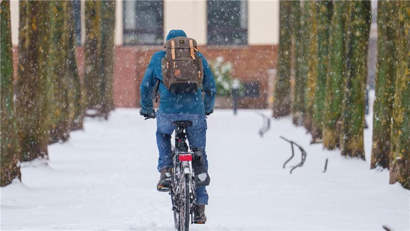 Fahrradfahrer mussten aufpassen.