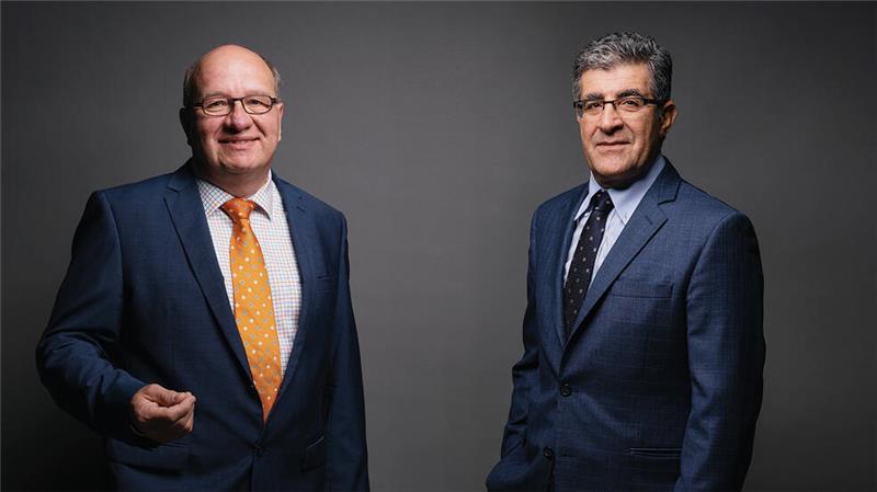 Federführend für die Tagung sind die beiden Professoren Oliver Langefeld (l.) und Hossein Tudeshki.