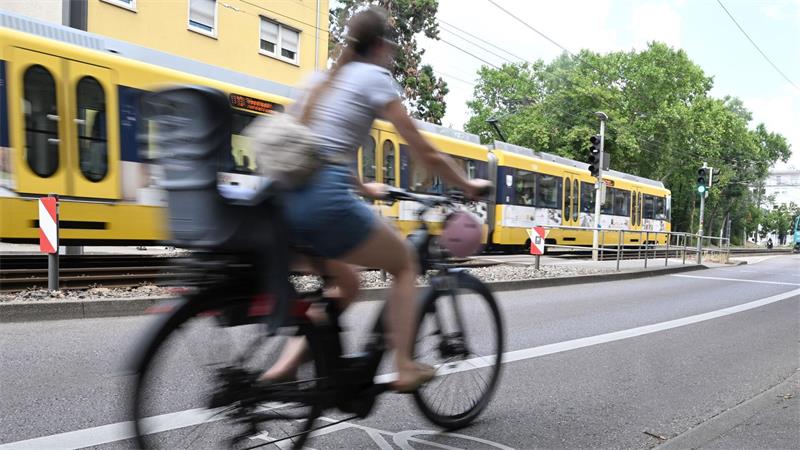 Unsichtbare Gefahr Feinstaub - Wie groß ist das Risiko? Feinstaub ist eine unsichtbare Gefahr.