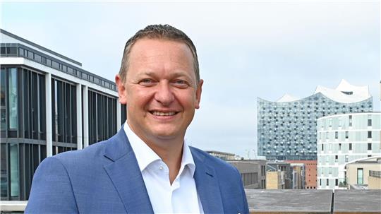 Felix Eichhorn leitet den Rostocker Kreuzfahrtanbieter Aida. (Produktion)