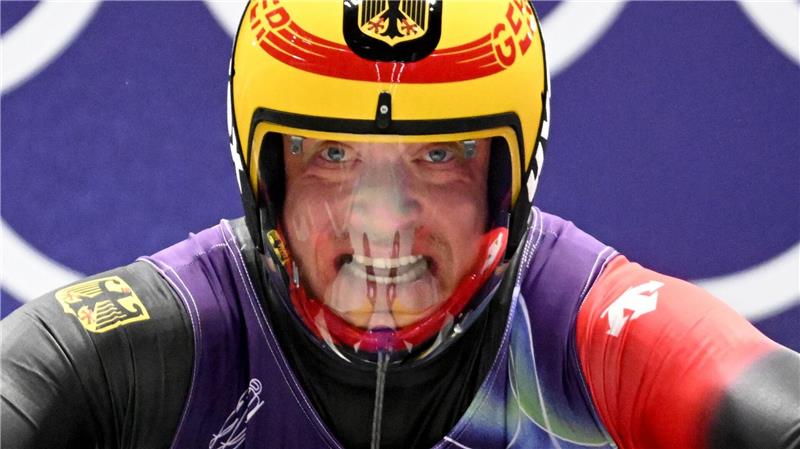 Felix Loch patzte im ersten von vier Läufen nach einem Startrekord.