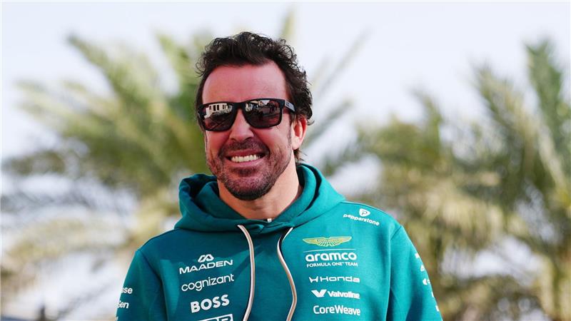 Fernando Alonso kann die Regeldebatte nichts anhaben. (Archivbild)