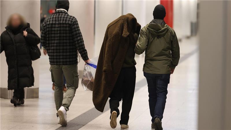 Festnahme bei Großrazzia