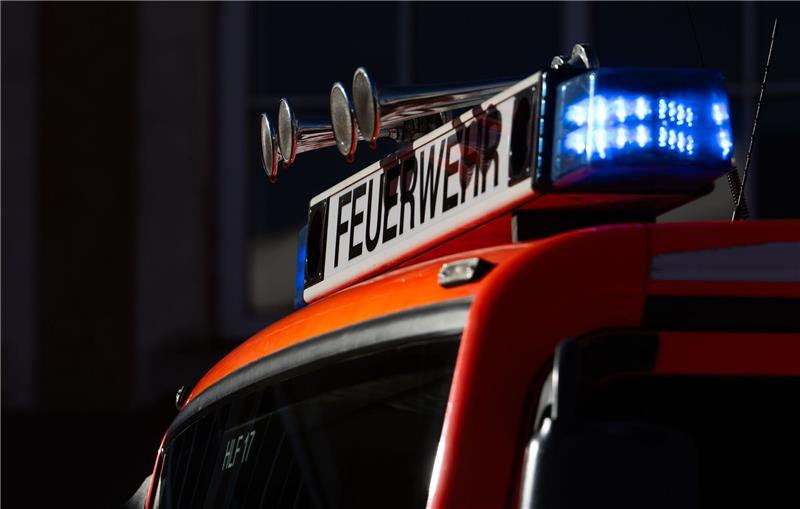 Feuerwehr und Polizei sind mit einem Großaufgebot vor Ort in Frankenthal.