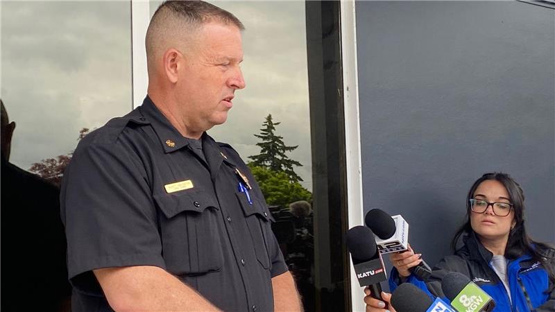 Feuerwehrchef Scott Goldstein hielt eine Pressekonferenz nach der Explosion in Longview.