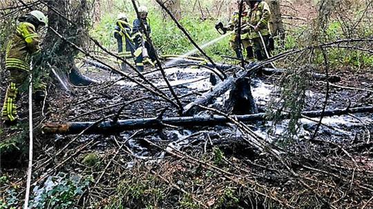 Feuerwehreinsatz bei einem Waldbrand 2022 nahe Göttingerode