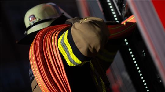 Feuerwehrleute können Schlimmeres verhindern. (Symbolbild)