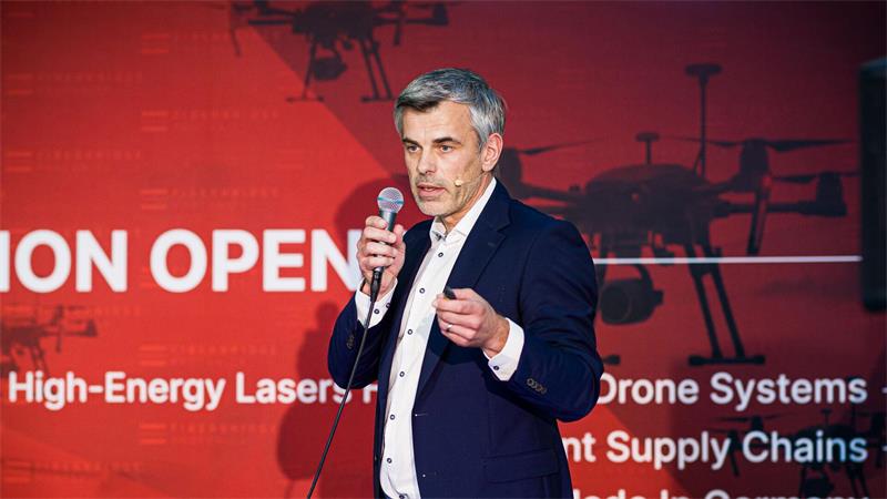 Laser gegen Drohnen: Was kann die Technik aus Hannover? FiberBridge Photonics bedient laut Geschäftsführer Thomas Theeg primär Rüstungsunternehmen aus Deutschland, Europa und auf internationaler Ebene, aber auch kleinere und mittlere Unternehmen.