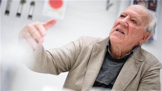 Filmregisseur Werner Herzog (83) hat mit seinem Instagram-Account für Aufsehen gesorgt.