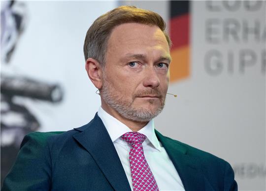Finanzminister Christian Lindner muss kurzfristig seine Reisepläne ändern.