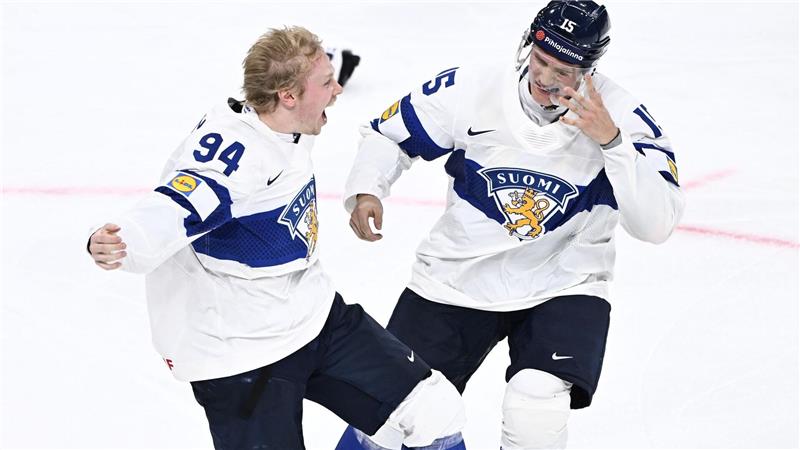 Finalfluch hält an: Schweiz nur „Weltmeister der Herzen“ Finnlands Konsta Helenius trifft mit seinem Tor in der Verlängerung die Schweiz tief ins Herz.