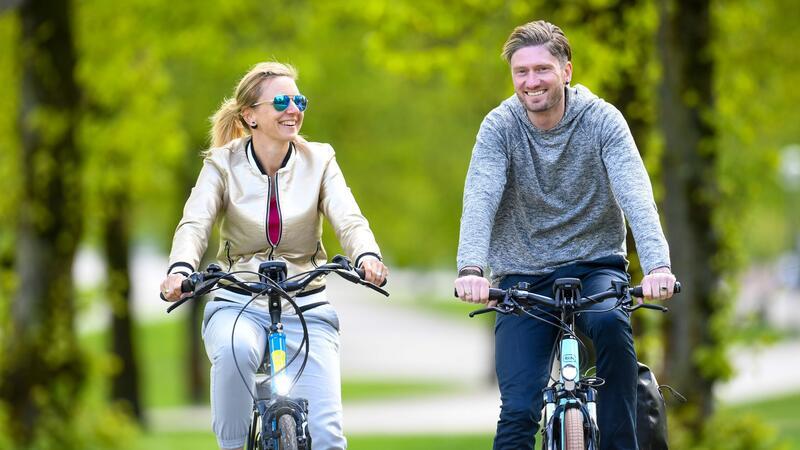 Wie Sie mit Radtraining die Fitness steigern Fit by Bike: Fahrradfahren ist gut für Körper und Seele.