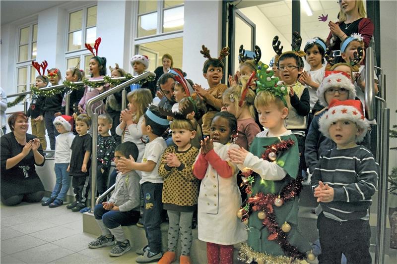 Fliegerhorst-Kita: Geschenke zum offiziellen Start