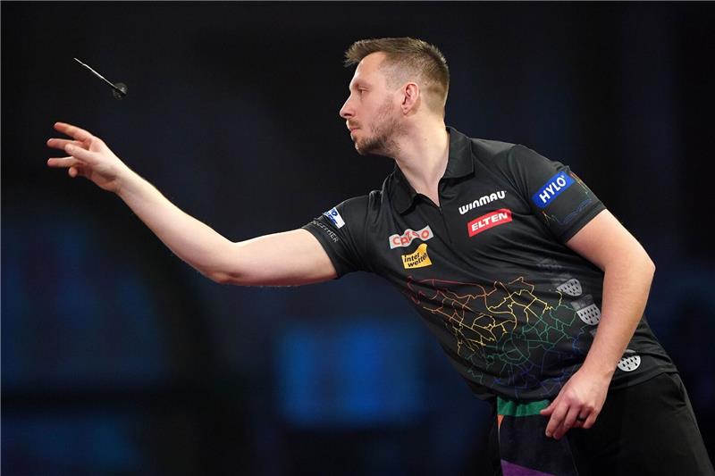 Bitteres WM-Aus für Hempel: Darts-Profi unterliegt Humphries Florian Hempel aus Deutschland in Aktion.