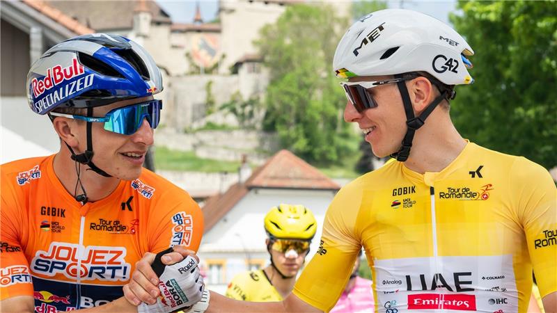 Florian Lipowitz (l) musste sich nur Tadej Pogacar geschlagen geben.