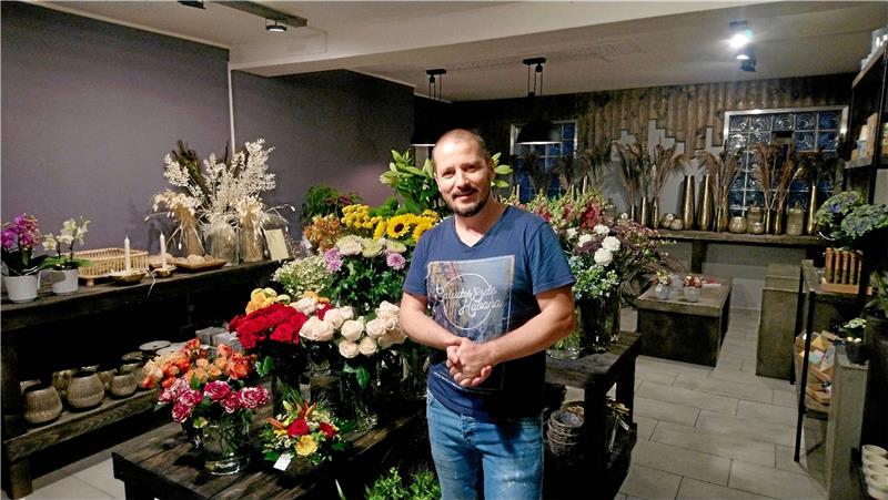 Florist und Designer Radko Ivanov Chapov eröffnet seinen eigenen Blumenladen in Altenau.  Fotos: Makus