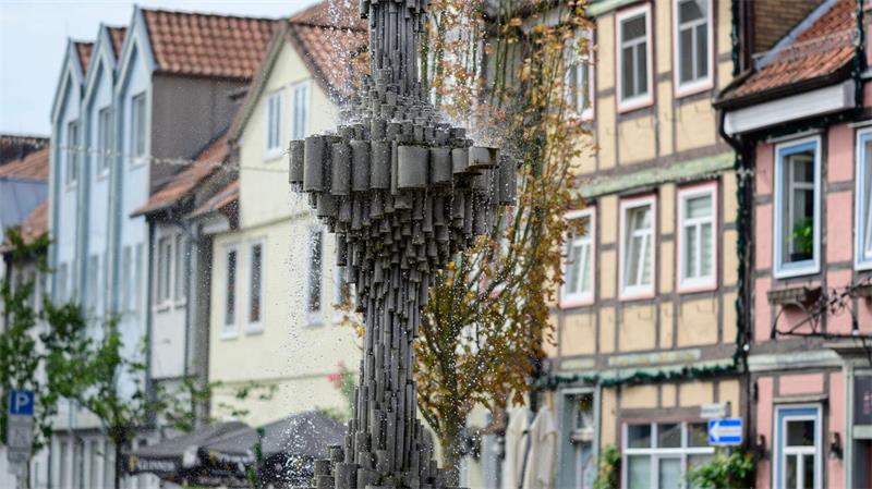 Flüsterbrunnen erzählt Geschichten vom Wasser aus seiner Sicht. 