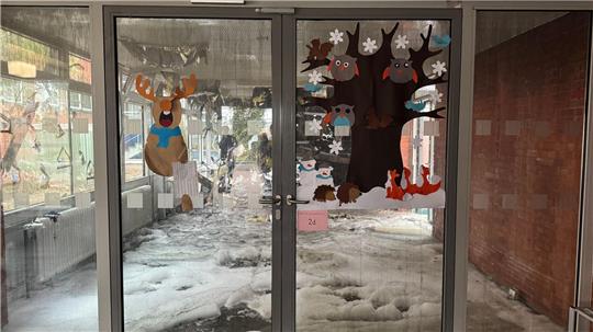 Flure wurden durch Löschwasser beschädigt. (Archivbild)