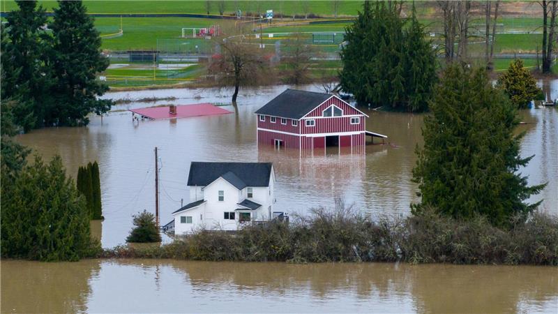 Flussebenen im US-Bundesstaat Washington sind nach schweren Regenfällen überflutet. 