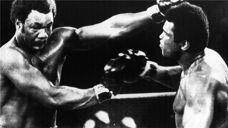 Alis berühmtester Gegner: Box-Legende Foreman ist tot Foremans berühmtester Kampf endete in einer krachenden Niederlage. (Archivbild)