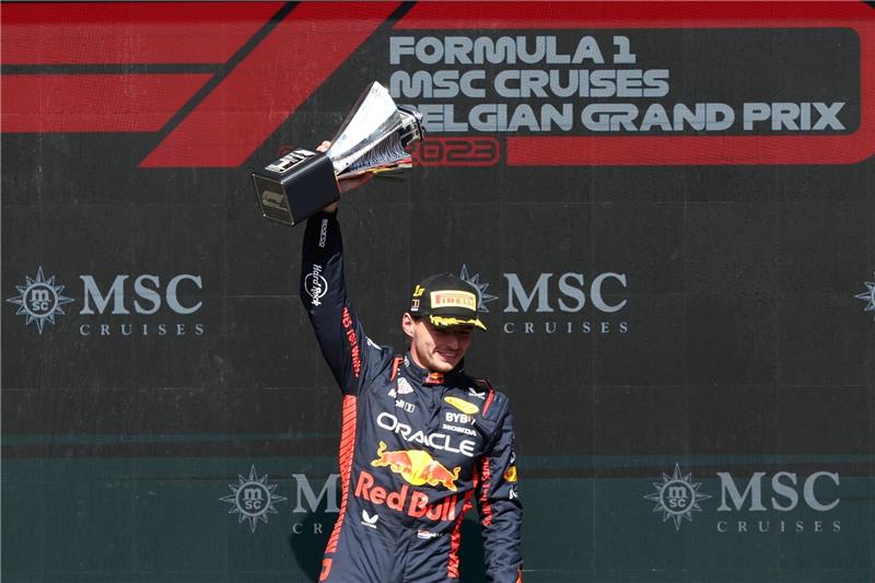 „Zum Genießen”: Verstappen deklassiert den Rest Formel-1-Pilot Max Verstappen vom Team Red Bull Racing feiert seinen Sieg.