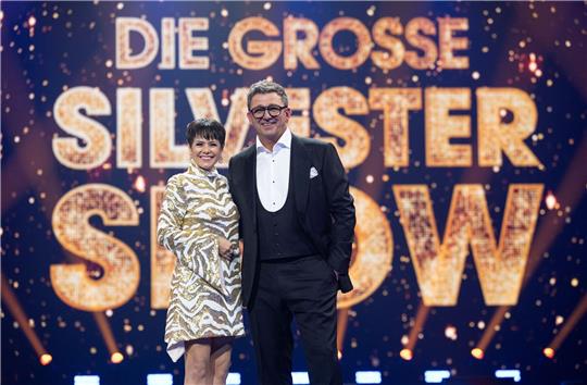 Francine Jordi und Hans Sigl feiern mit vielen prominenten Gästen den Jahreswechsel in «Die große Silvestershow»" im ERSTEN.