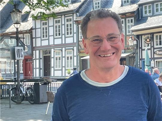 Frank Lange aus Clausthal-Zellerfeld gehört zu den „Montagsspaziergängern“ in Goslar. Foto: Jörg Kleine