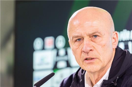 Frank Witter, Aufsichtsratsvorsitzender VfL Wolfsburg, spricht.