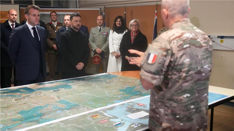 Frankreich will der Ukraine bei der Abwehr des russischen Angriffskriegs weiter beistehen.