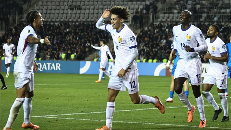 Haaland schießt Norwegen in Italien zur WM - Portugal-Gala Frankreichs Maghnes Akliouche (M) traf beim französischen Sieg in Aserbaidschan.