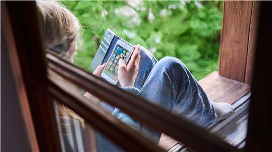 Frankreichs Präsident will ein Verbot sozialer Medien für Kinder und Jugendliche bis 15 Jahre zum nächsten Schuljahr. (Archivbild)