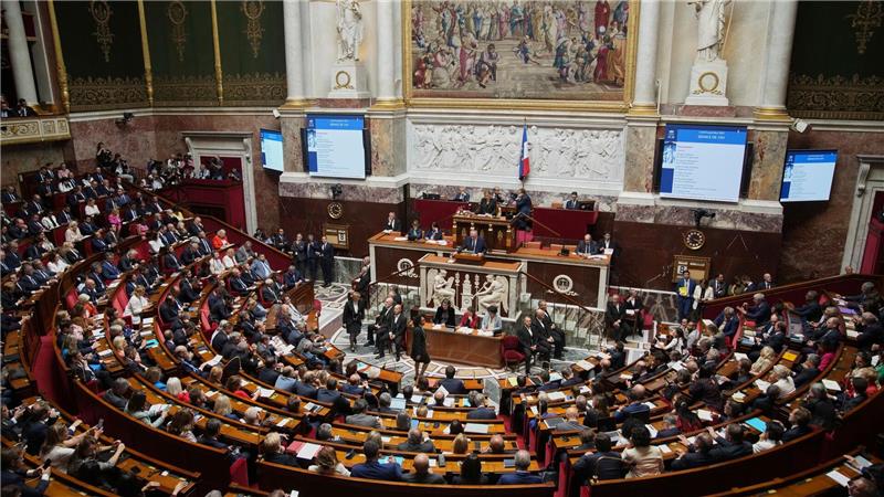 Bilder des Tages Frankreichs Premier stellt Vertrauensfrage
