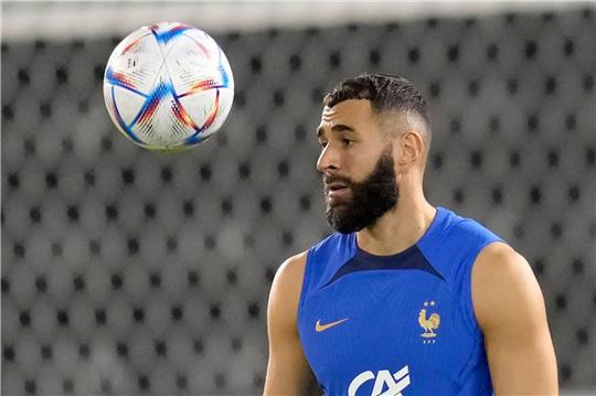 Frankreichs Top-Stürmer Karim Benzema fällt für die WM aus.