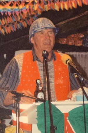 Franz Lux, der als Vorsitzender der Concordia-Chöre die Faschingsbälle lange mitprägt.