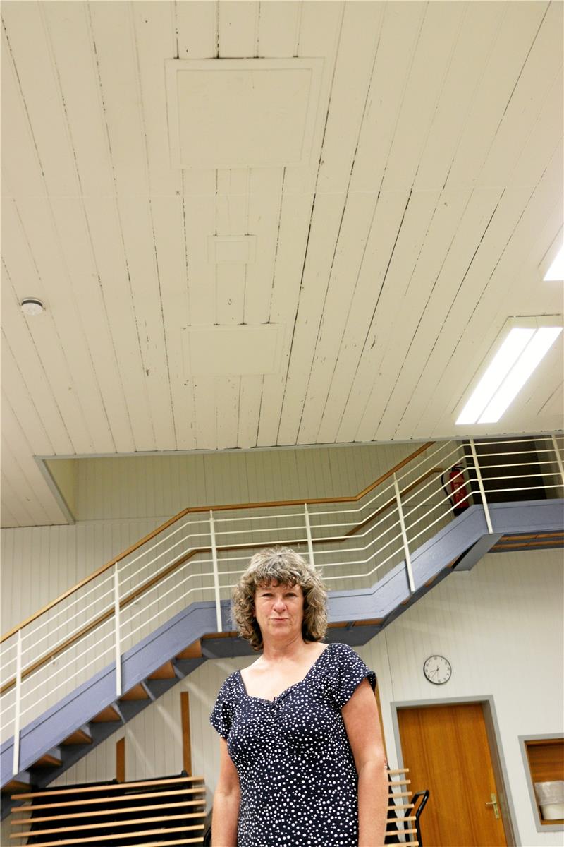 Deckensanierung im Franz-Tasler-Haus in Gielde Franz Tasler Haus Gielde, Ortsbürgermeisterin Friederike Fiebig, Foto: Jambrek