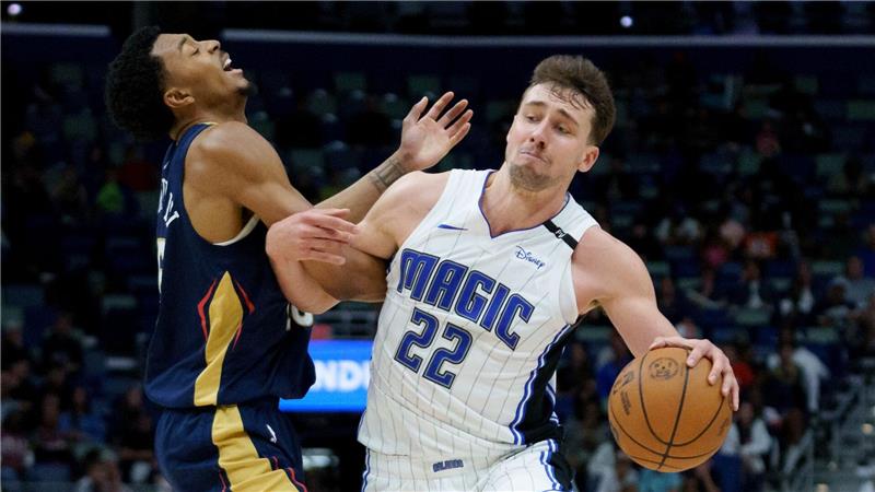 NBA: Rückschlag für Schröder - 4.000 Dreier von Curry Franz Wagner (r.) präsentierte sich stark.