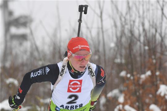 Franziska Hildebrand gewinnt in der Single-Mixed-Staffel zusammen mit Justus Strelow die Bronzemedaille. Foto: Einecke