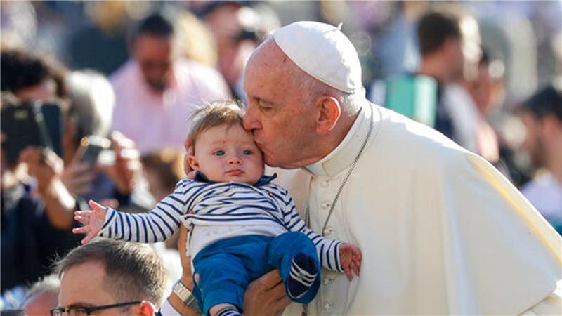 Welt trauert um Papst Franziskus als „Mann des Friedens“ Franziskus galt als sehr volksnaher Papst. (Archivbild)