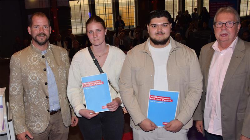 Freispruch: Riesenapplaus für junge Handwerker in Goslar Freisprechung bei der Bäckerinnung: Celina Lange und Ali Thaqi.