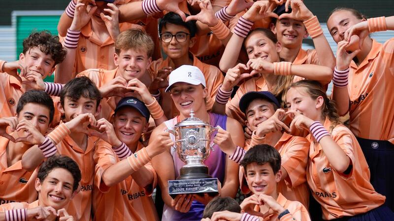 „Königin von Paris“: Swiatek auf den Spuren von Nadal French-Open-Siegerin Iga Swiatek ist die Tennis-Königin von Paris.