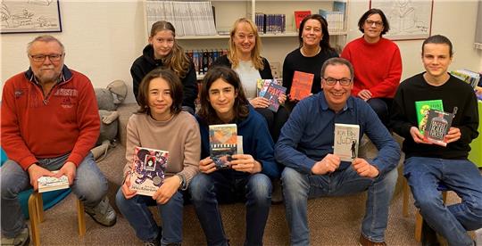 Freut sich auf den bevorstehenden Lesemarathon: Die Eselsohr-Jury liest sich bis zu den Sommerferien durch zwölf Kandidaten-Bücher und legt im Juni fest, wer 2024 den Jugendliteraturpreis erhält. Foto: Privat