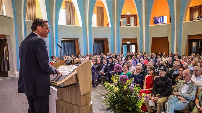 Frisch gewählt: Doch nach dem Imagefilm der TU Clausthal hätte sich Ministerpräsident Olaf Lies fast dort eingeschrieben.