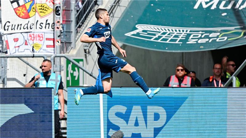 Früher Torjubel gegen den VfB: Andrej Kramaric. 