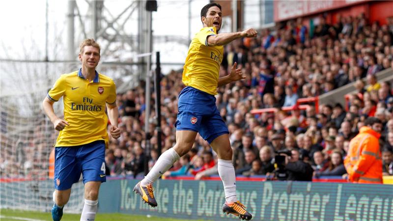 Frust, Ärger, Enttäuschung: Arsenal und sein Verlierer-Image Früher schon Teamkollegen beim FC Arsenal: Per Mertesacker und Mikel Arteta (r).