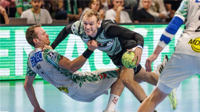 Spott und Pfiffe für Hanning: Magdeburg deklassiert Berlin Füchse-Profi Mathias Gidsel wurde immer wieder hart attackiert.