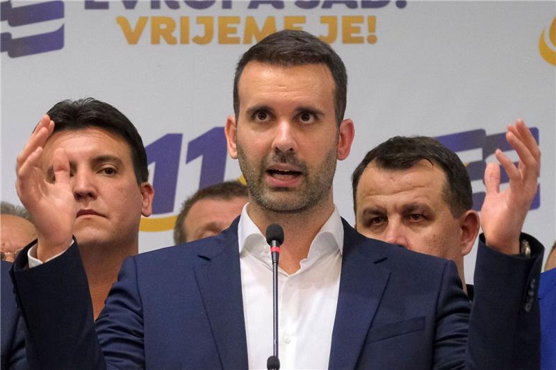 Montenegro: Regierung stützt sich auf Belgrad-Verbündete Führt die neue Regierung in Montenegro mit Belgrad-Verbündeten: Milojko Spajic.
