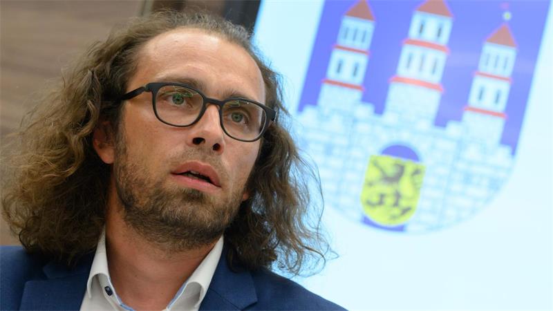 Nach Hotel-Randale noch viele Fragen offen - OB schweigt Führt vorübergehend die Amtsgeschäfte des Oberbürgermeisters: Bürgermeister Martin Seltmann (parteilos).
