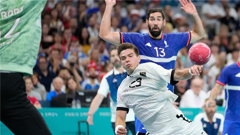 Zocken verboten: Handballer kämpfen um Medaillentraum Führte Deutschland bei Olympia 2024 gegen Frankreich ins Halbfinale: Renars Uscins. (Archivbild)