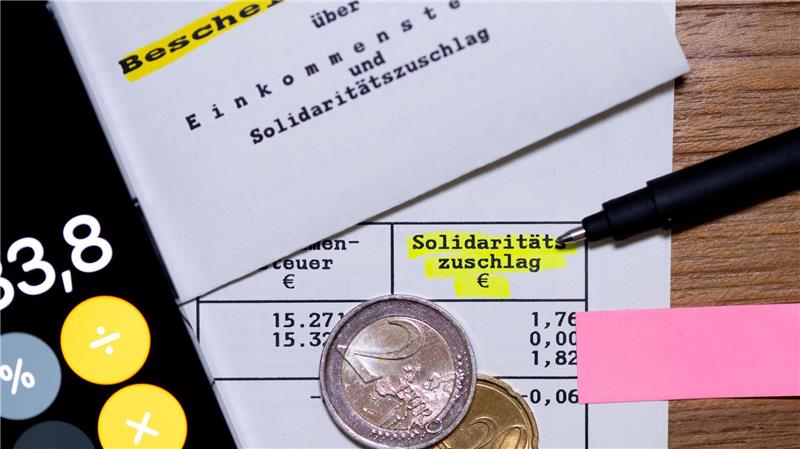 Für 90 Prozent der Steuerpflichtigen wurde der Soli Ende 2020 bereits abgeschafft. (Symbolbild)