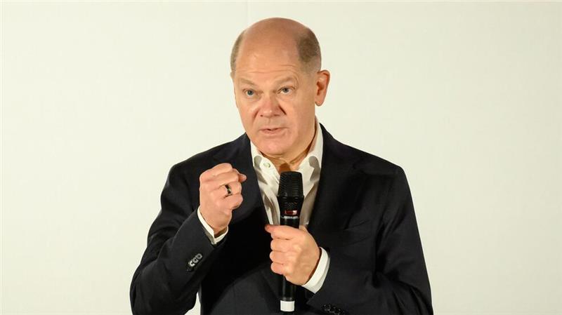 Friedenstruppen: Scholz findet Debatte verfrüht Für Bundeskanzler Olaf Scholz (SPD) ist die Zeit für Debatten über Friedenstruppen in der Ukraine noch nicht reif.